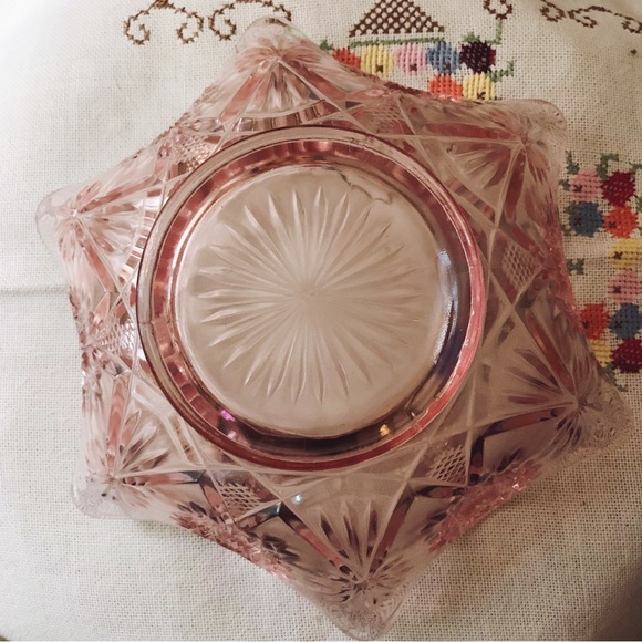 Vintage L.E. Smith. c. 1980s pink carnival glass dish - Picture 5 of 5